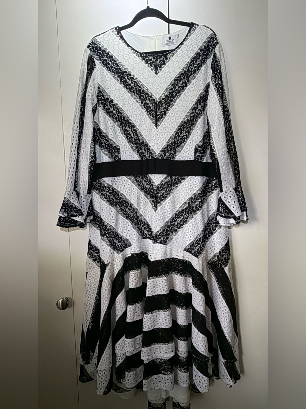 Black & White Lace Chevron Midi Dress